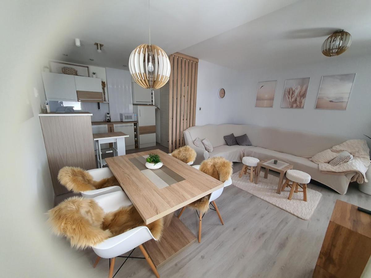 Apartamento Ha'Alulu Split Exterior foto